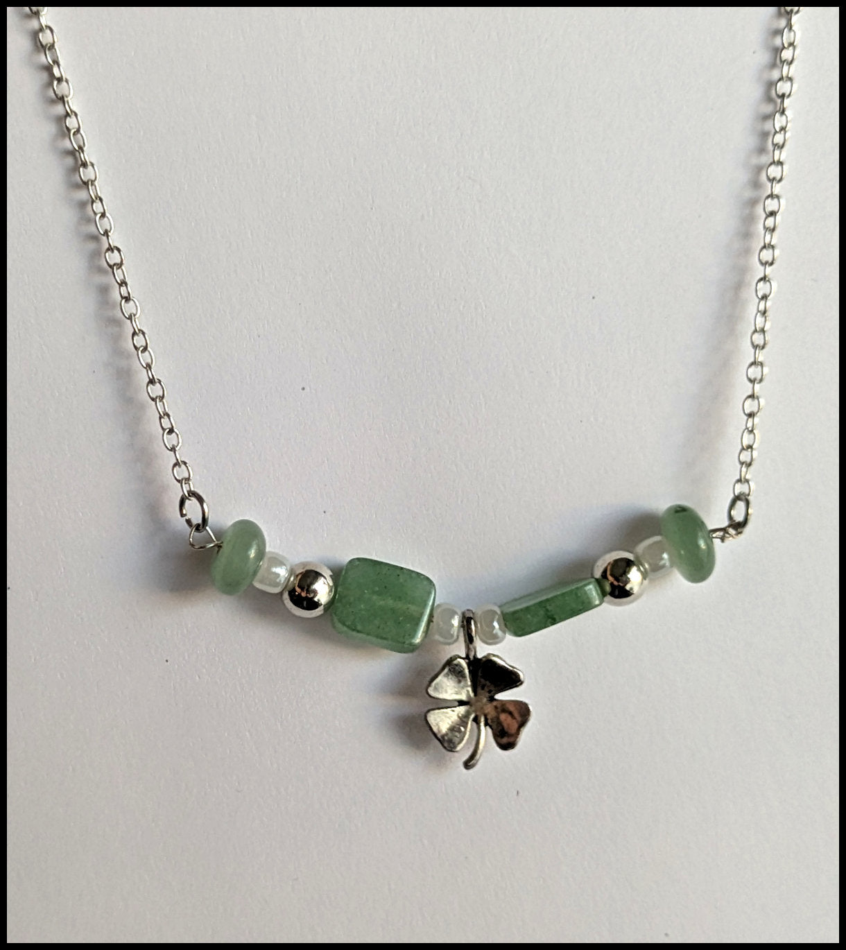 Green clover necklace