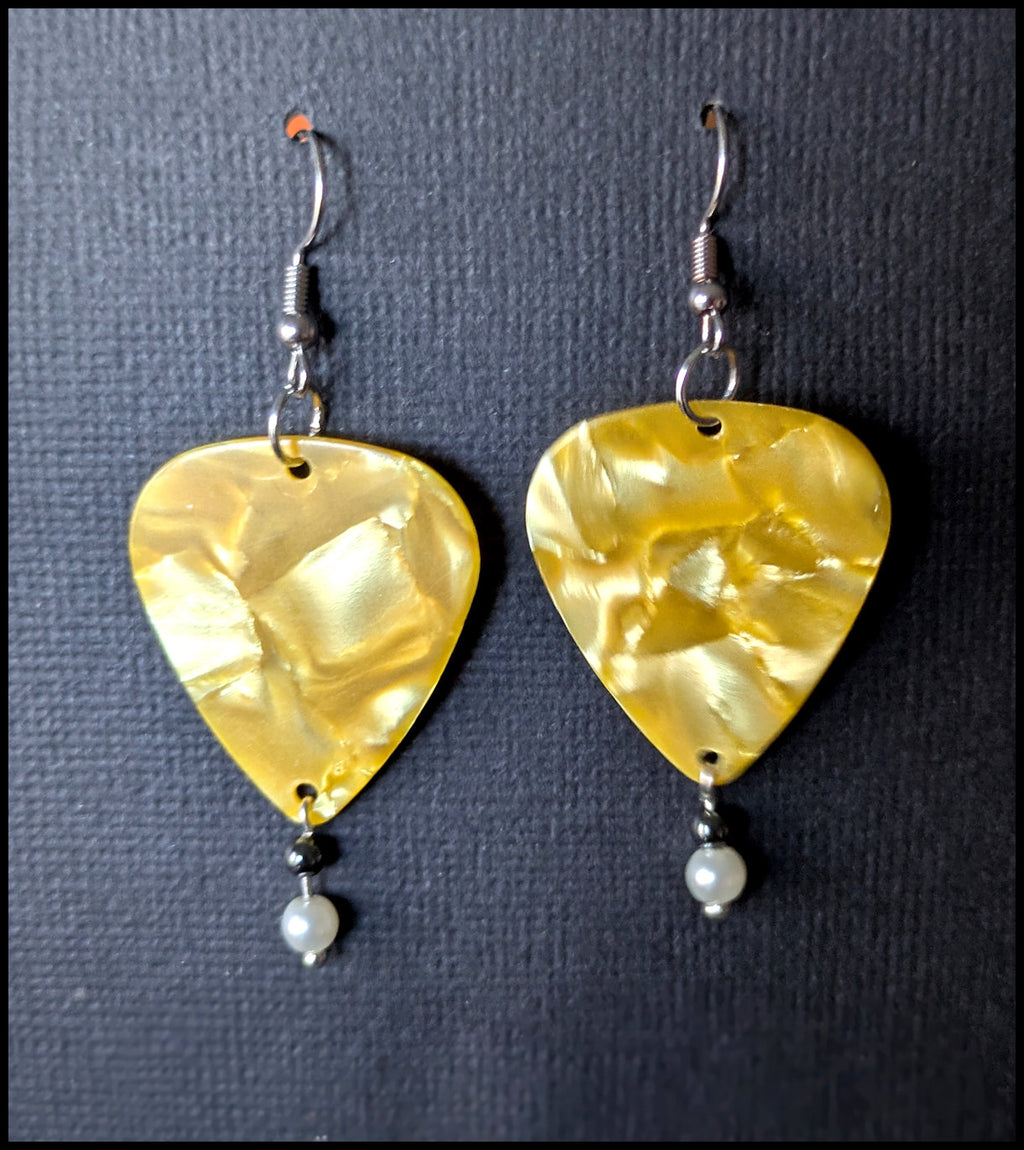 Dangle guitar pick earrings